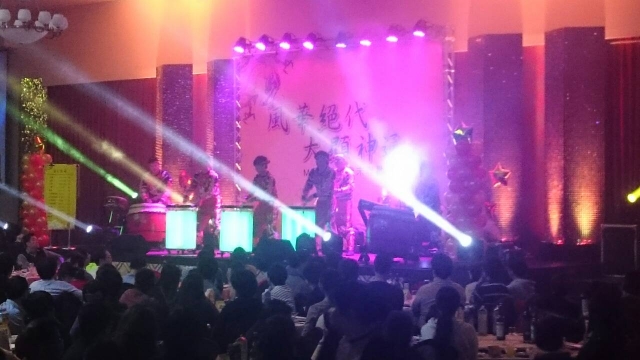 華通電腦尾牙LED水鼓開場秀